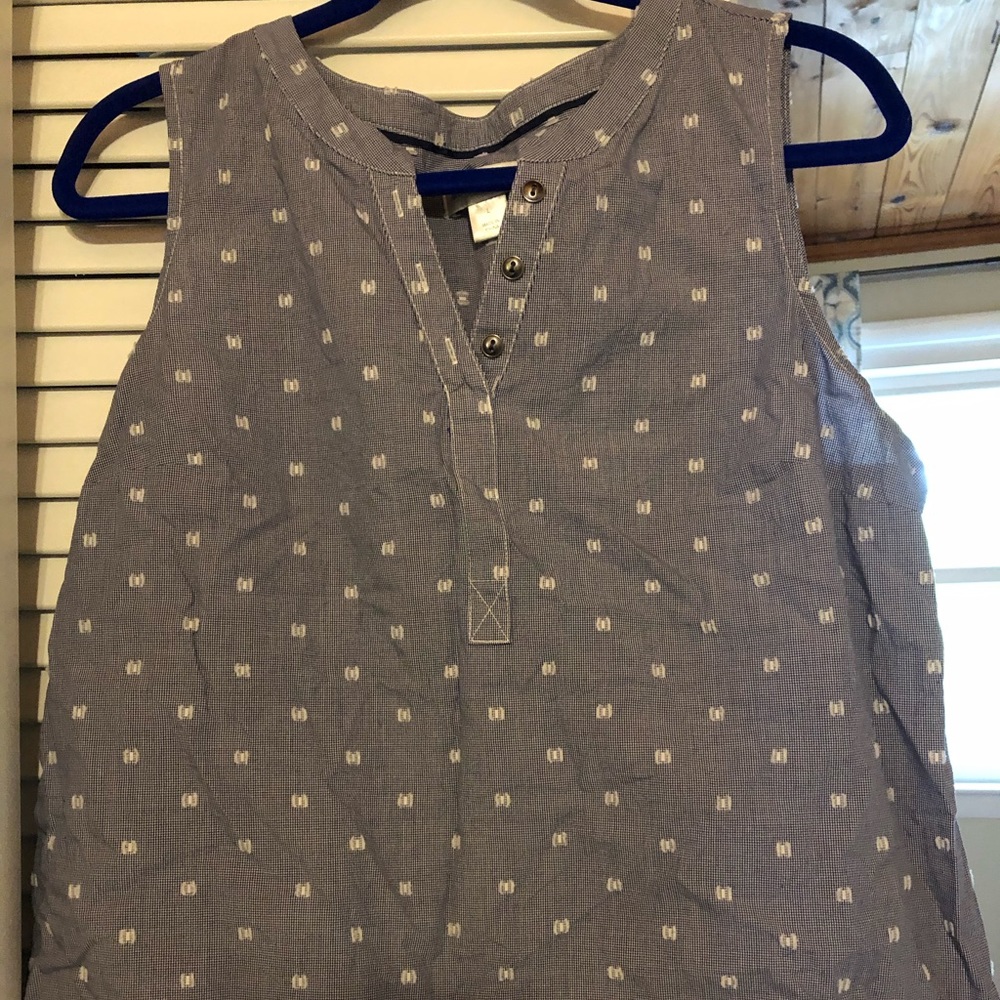 Chambray sleeveless cotton blouse
